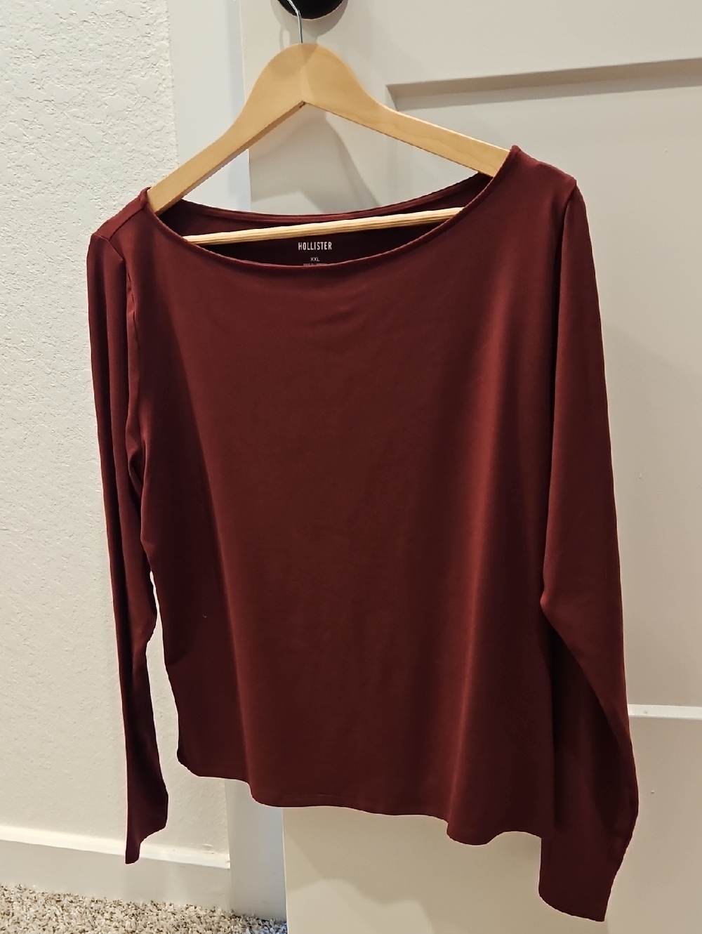 Hollister Women's Long-Sleeve Boatneck Top - Maroon